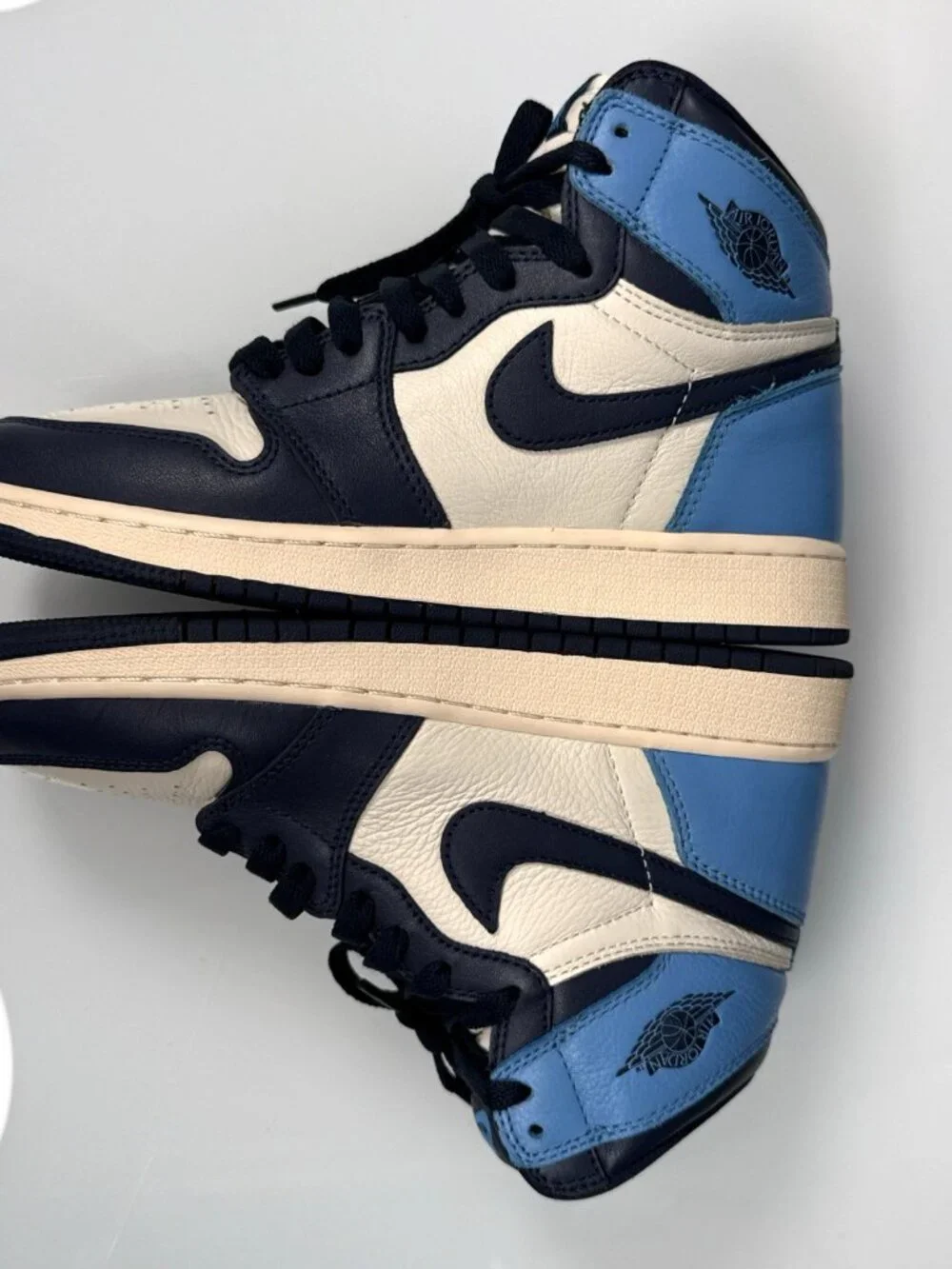 Nike Air Jordan 1 Retro High OG UNC Size 6.5Y Obsidian / University Blue